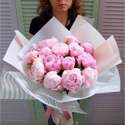 Букет пионов 15 шт. розовые (Голландия)